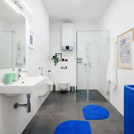 アパート Velvet 120m2 With Foosball Old Town ベオグラード