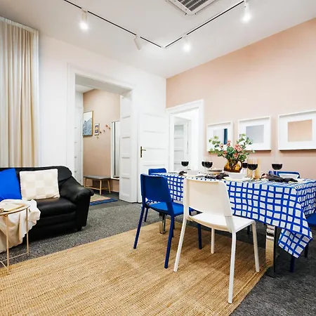 Velvet 120m2 With Foosball Old Town *